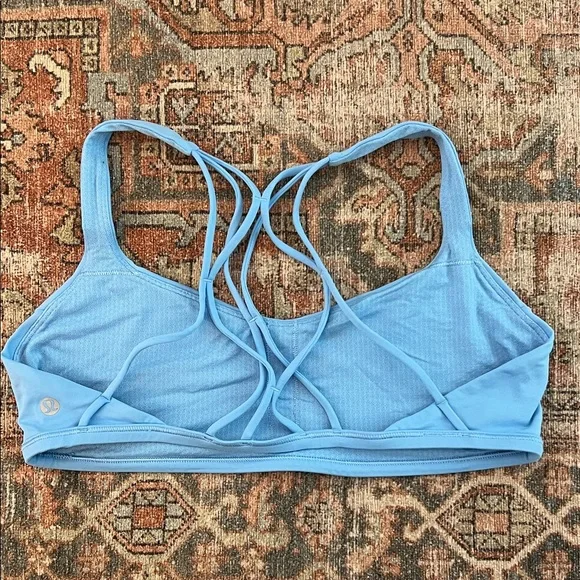 LULULEMON Free To Be Zen Bra in Aero Blue Sz  10  - NWOT!! - Picture 9 of 13